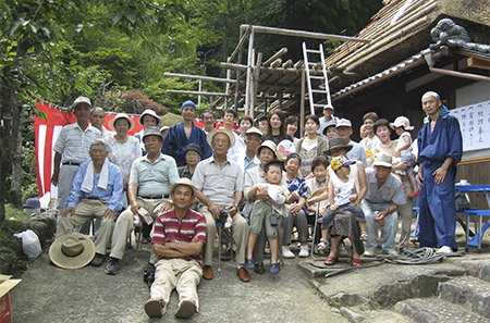 九州茅葺屋根工事店