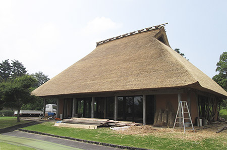 九州茅葺屋根工事店