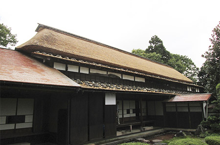 九州茅葺屋根工事店