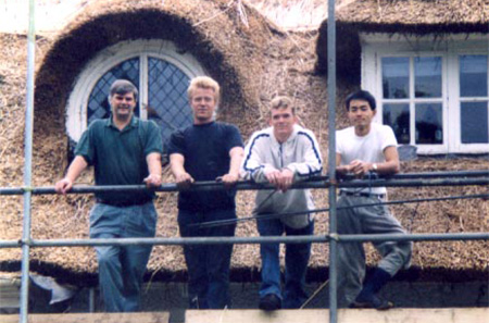 九州茅葺屋根工事店