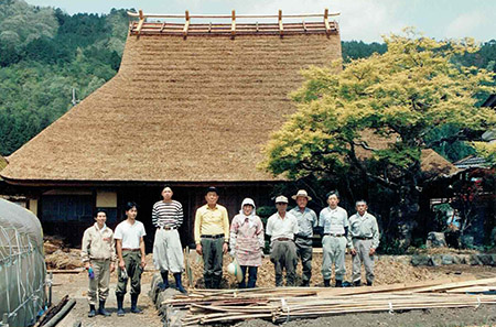 九州茅葺屋根工事店